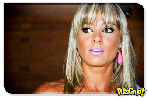 Panicat Juliana Salimeni: Fotos no site The Girl