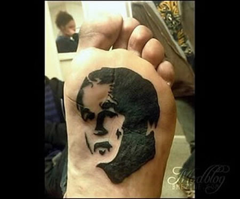 tatuagem, piercing, pés, mario, george bush
