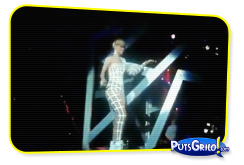 Fail: Rihanna e o Moonwalk