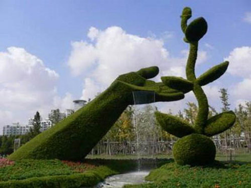 Arte: Esculturas Feitas de Plantas
