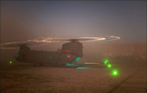 Fotos: Eletricidade Estática e Faíscas em Helicóptero