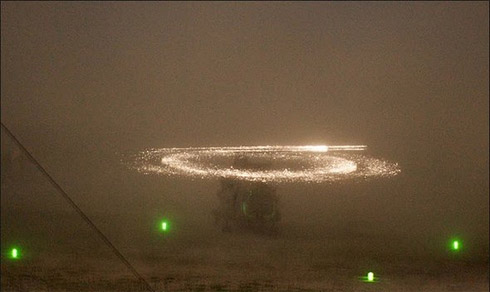 Fotos: Eletricidade Estática e Faíscas em Helicóptero