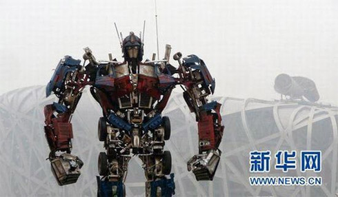 Fotos: Transformers de Peças de Carros