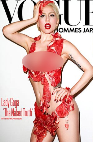 Lady Gaga Coberta de Carne na Capa da Vogue