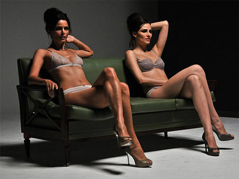Fernanda Tavares e Fernanda Motta em Fotos de Lingerie