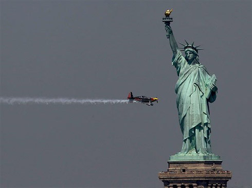 Monumentos Famosos e Suas Cópias Monumentos Famosos e Suas Cópias