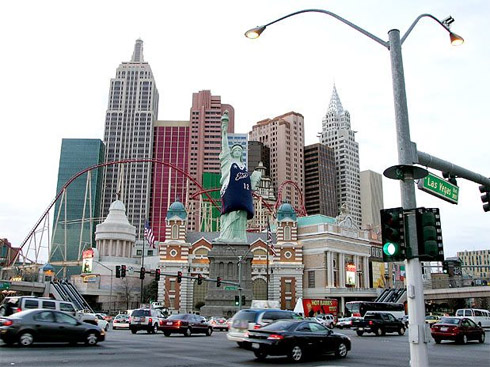 Monumentos Famosos e Suas Cópias Monumentos Famosos e Suas Cópias