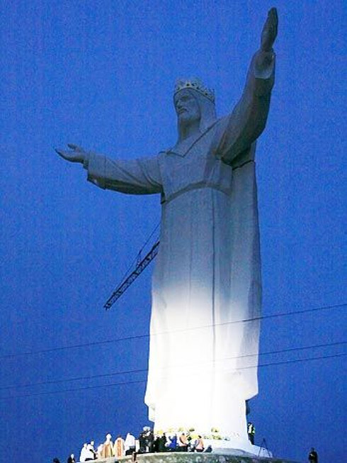Monumentos Famosos e Suas Cópias Monumentos Famosos e Suas Cópias