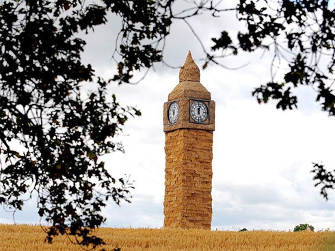 Monumentos Famosos e Suas Cópias Monumentos Famosos e Suas Cópias