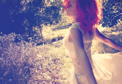 Fotos da Rihanna na Capa do Novo CD Fotos da Rihanna na Capa do Novo CD