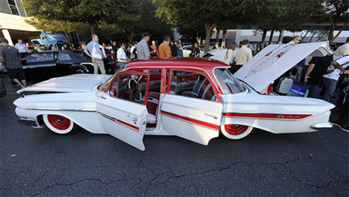 Fotos de Carros Tunados e Rebaixados no SEMA 2010