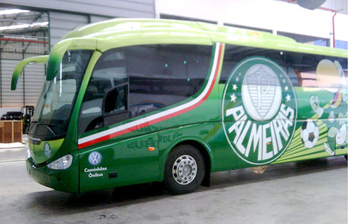 Times de Futebol e Seus Ônibus