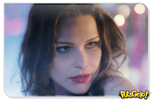 Fotos de Beth Perfoll na Maxim: Ex-Namorada do Kaká