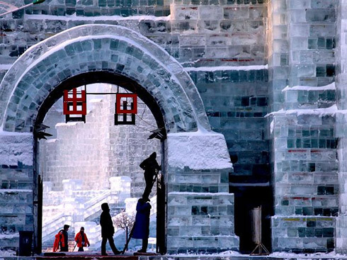 Esculturas Gigantes de Gelo Na China Esculturas Gigantes de Gelo Na China
