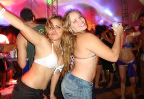 BBB11: Paula Leite em Fotos de Biquíni
