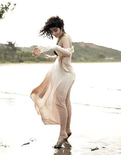 Letícia Sabatella em Fotos Para Revista Alfa