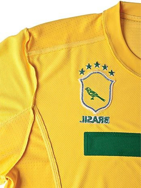 Fotos da Nova Camisa da Seleção Brasileira