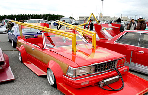 Carros tunados bizarros