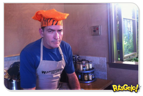 Charlie Sheen cozinha em programa de culinária