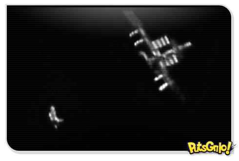 Foto amadora do ônibus espacial Discovery no espaço