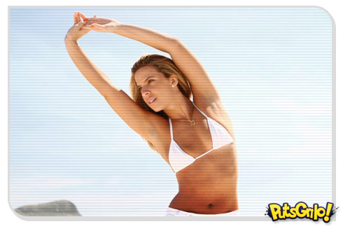 Loira do É o Tchan Karol Loren Em Ensaio