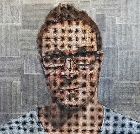 Retratos em 3D feitos de parafusos