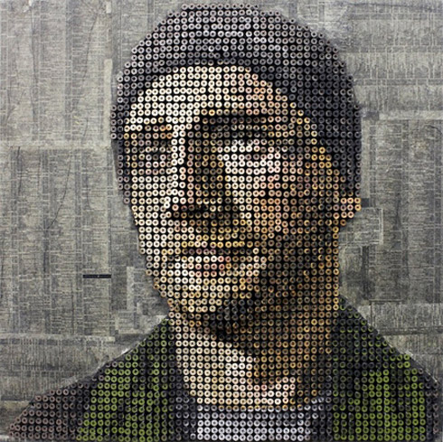 Retratos em 3D feitos de parafusos