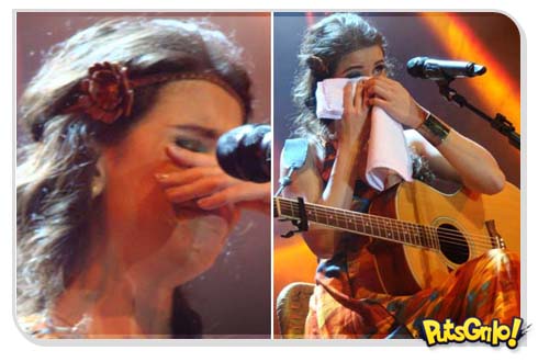 Paula Fernandes chora em show no Rio de Janeiro 