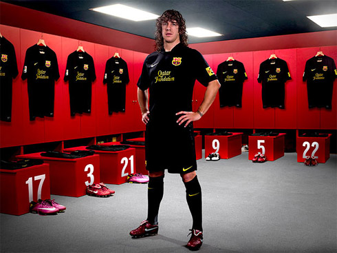 Barcelona apresenta novo uniforme com patrocinador