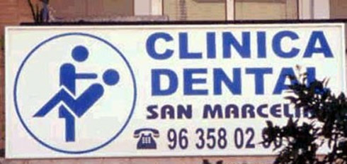 Comunicação fail: Placas e Anúncios Bizarros