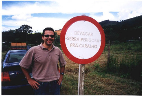 Comunicação fail: Placas e Anúncios Bizarros