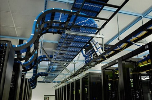 Facebook: Fotos do datacenter e dos servidores