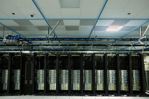 Facebook: Fotos do datacenter e dos servidores