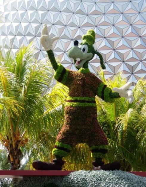 Disney: Personagens em esculturas de jardinagem