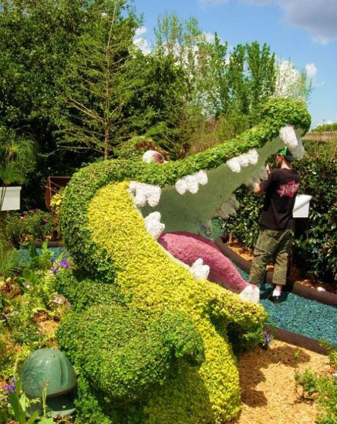 Disney: Personagens em esculturas de jardinagem