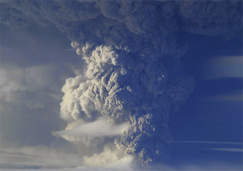 Erupção do vulcão Puyehue nos Andes: Fotos incríveis Erupção do vulcão Puyehue nos Andes: Fotos incríveis