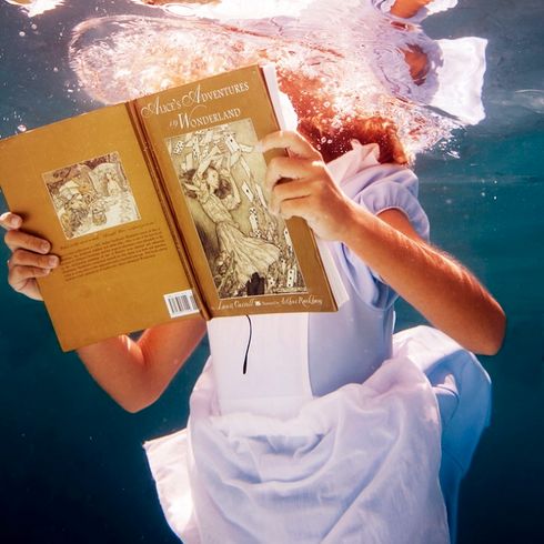 Elena kalis alice in waterland