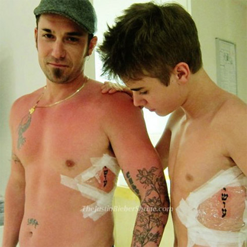 Justin Bieber mostra fotos de sua nova tatuagem