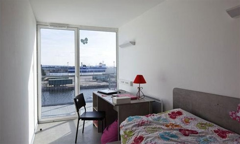 Apartamentos feitos de containers