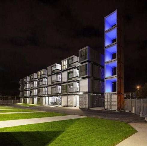 Apartamentos feitos de containers