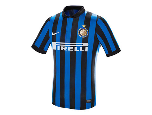 Inter de Milão mostra camisa da temporada 2011-2012
