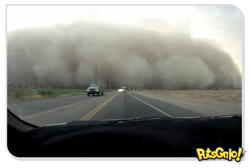 Tempestade de areia filmada de dentro