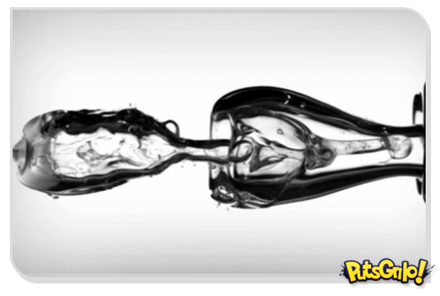 Água em slow motion [super câmera lenta]