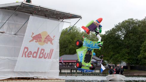 Red bull flugtag reino unido 2011