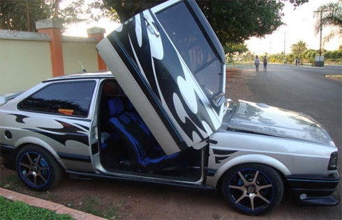 Carros Tunados com restrições orçamentárias