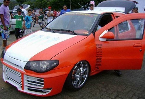 Carros Tunados com restrições orçamentárias
