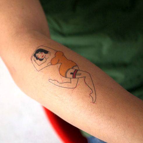 tattly_applied_bezziergirl_2_large tatuagem temporarias tattly