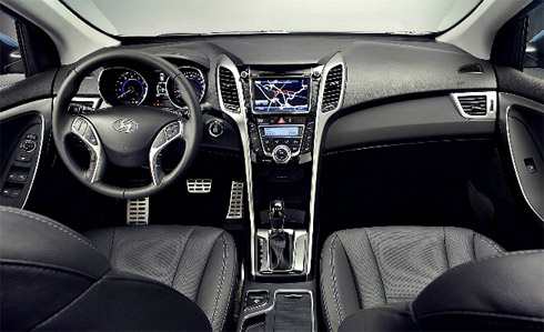 Hyundai i30 aparece em fotos da versão 2012