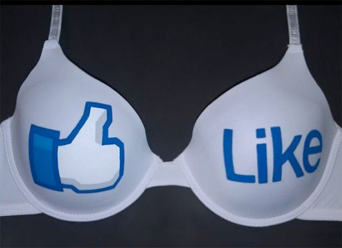 Objetos ridículos com a marca Facebook Objetos ridículos com a marca Facebook