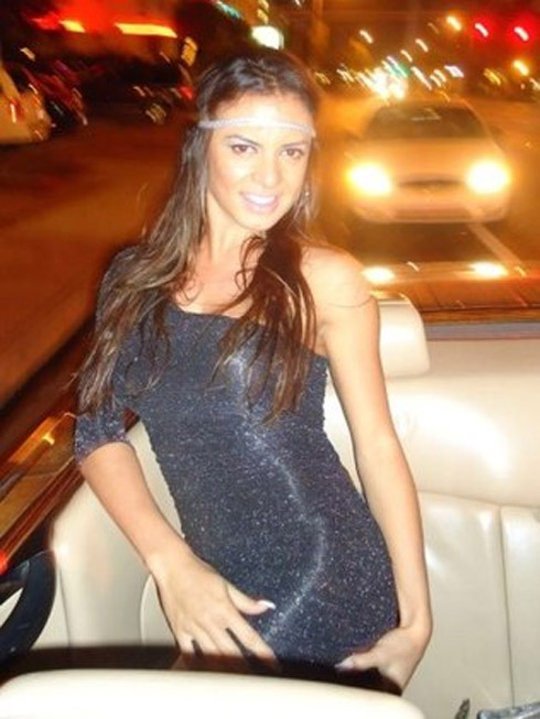 Carol Abranches: Fotos e vídeos do affair do Neymar